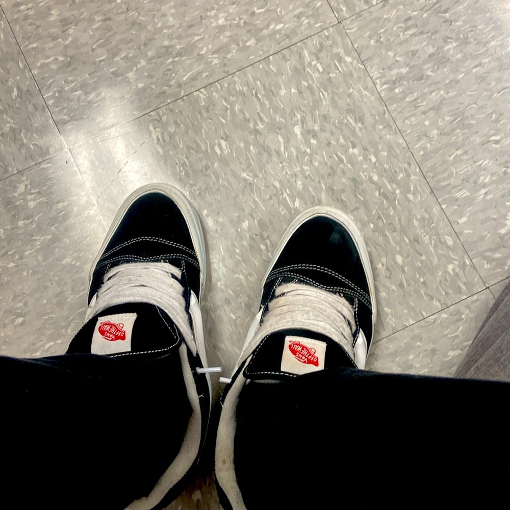 Vans Knu Skool